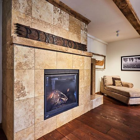 3 Pines Lodge Muskoka 헌츠빌 외부 사진