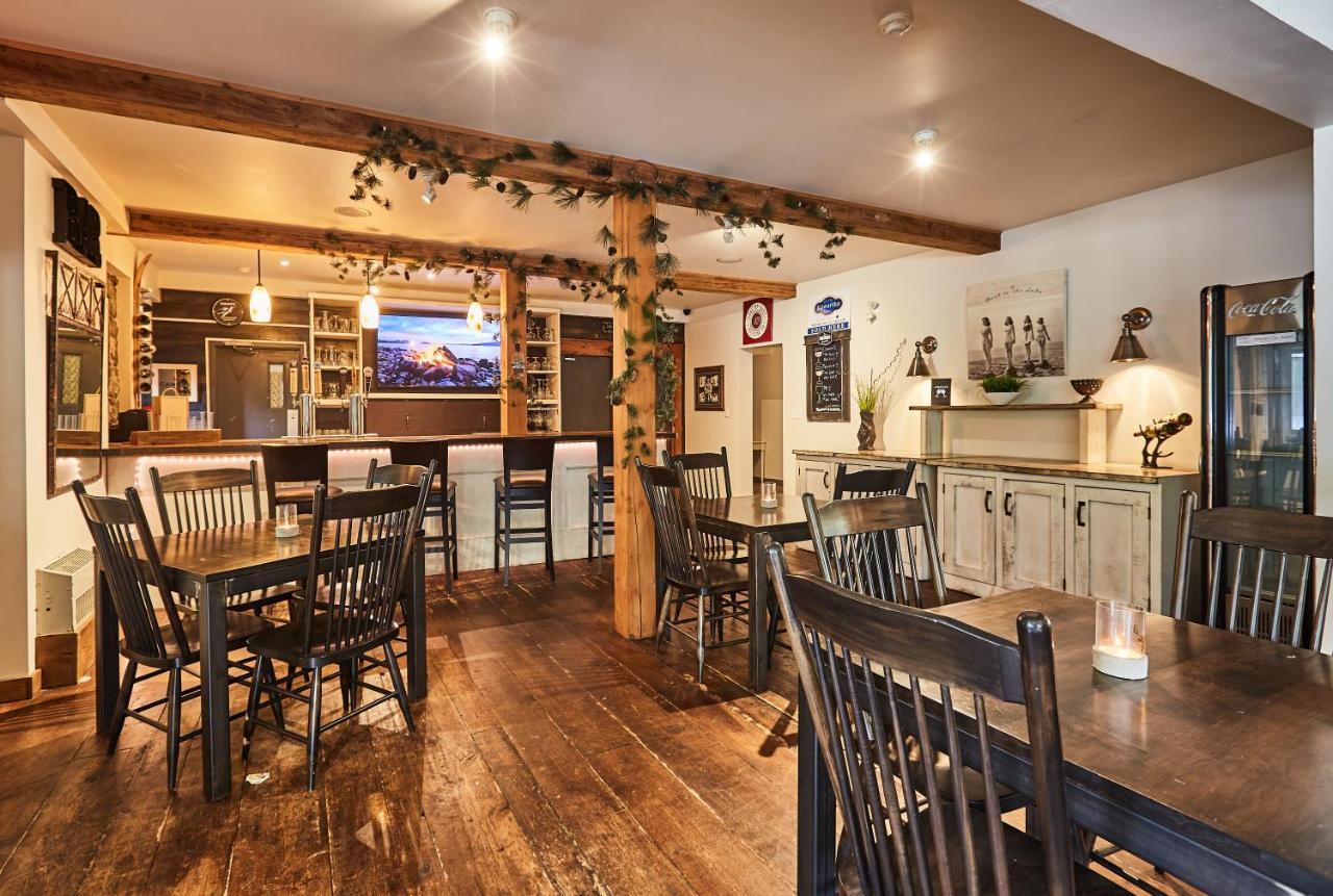 3 Pines Lodge Muskoka 헌츠빌 외부 사진