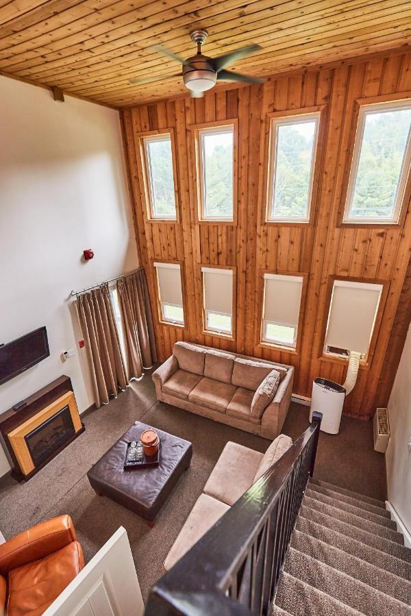 3 Pines Lodge Muskoka 헌츠빌 외부 사진