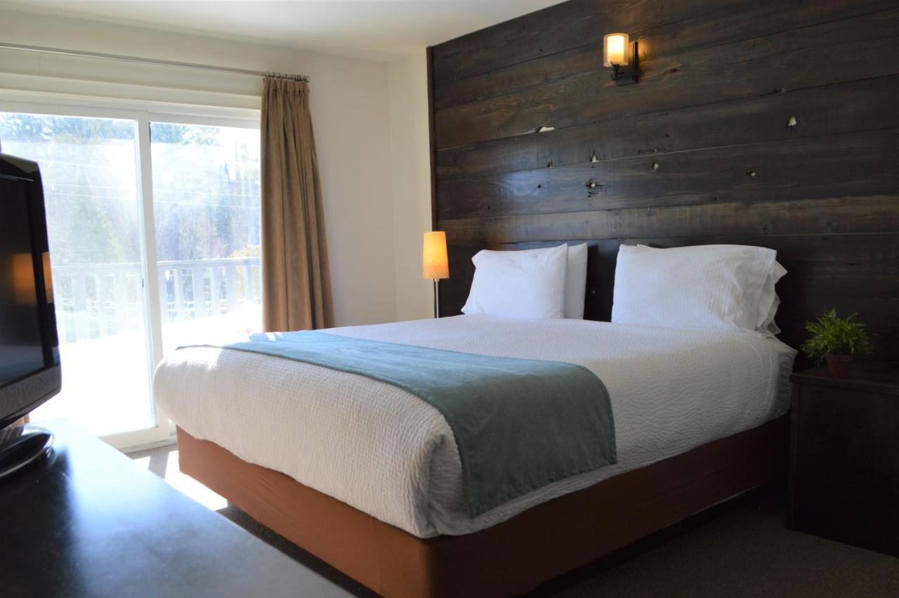 3 Pines Lodge Muskoka 헌츠빌 외부 사진