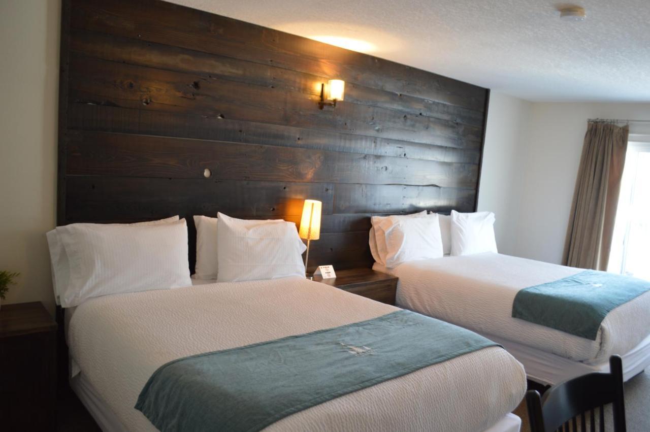3 Pines Lodge Muskoka 헌츠빌 외부 사진