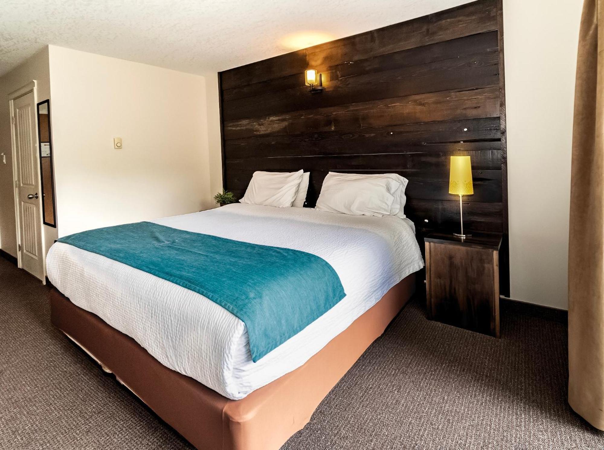 3 Pines Lodge Muskoka 헌츠빌 외부 사진