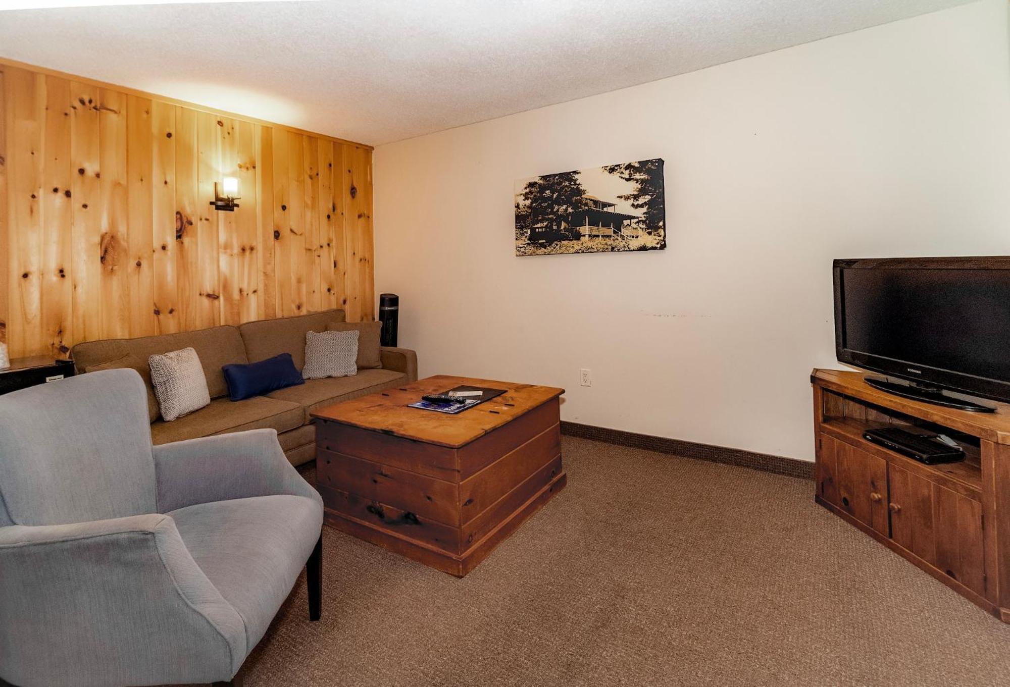 3 Pines Lodge Muskoka 헌츠빌 외부 사진