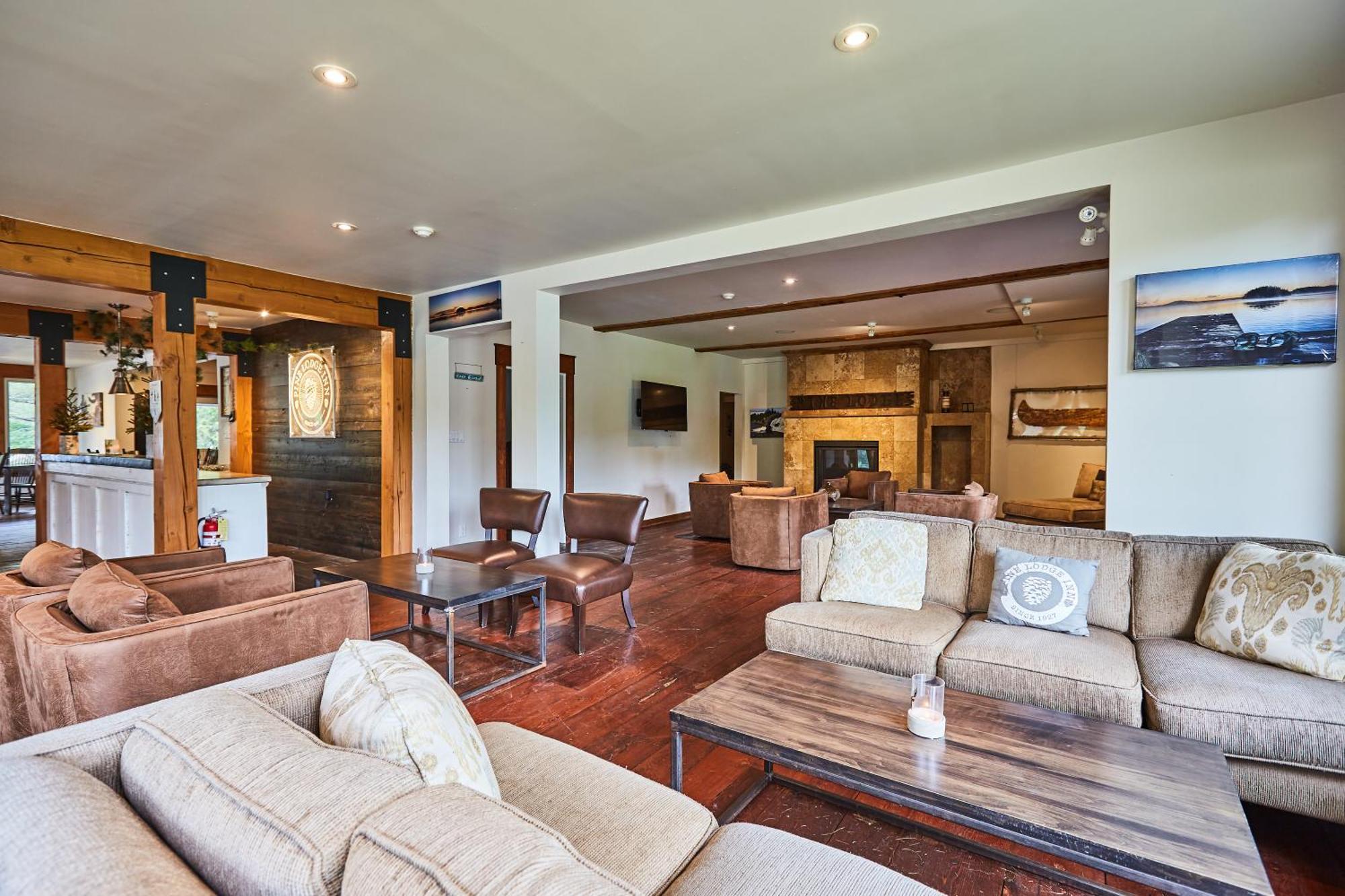 3 Pines Lodge Muskoka 헌츠빌 외부 사진