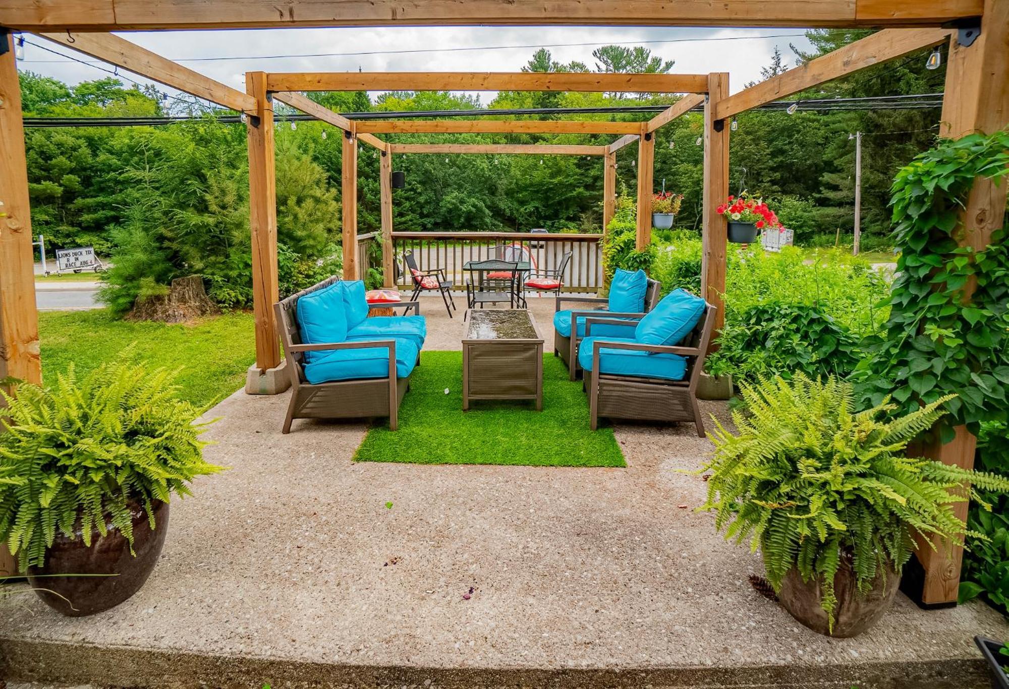 3 Pines Lodge Muskoka 헌츠빌 외부 사진